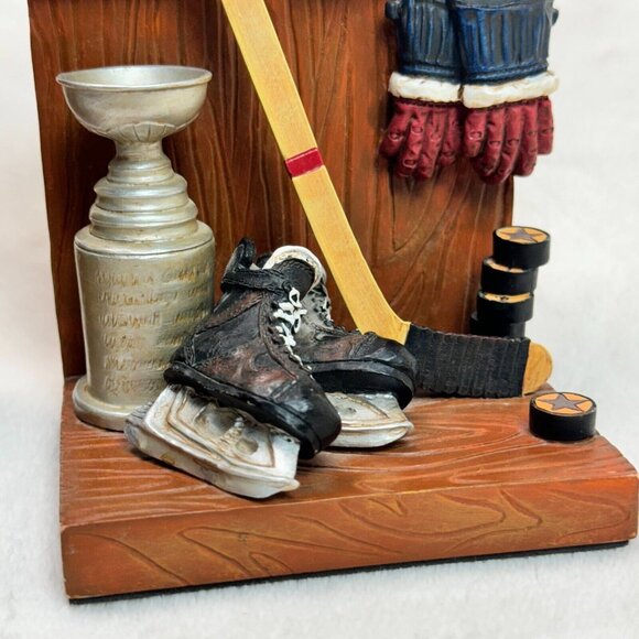 Russ Berrie & Co Hockey Theme Sports 1 Bookend Hand Painted Resin 6”x4” - Picture 5 of 15